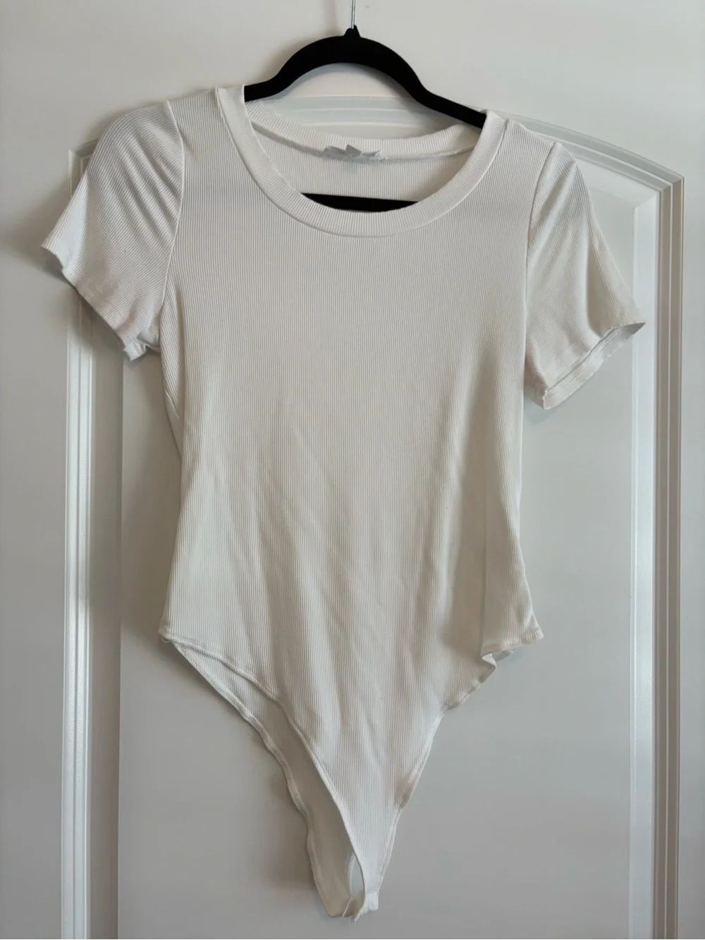 mittoshop White Short-Sleeve Ribbed Bodysuit